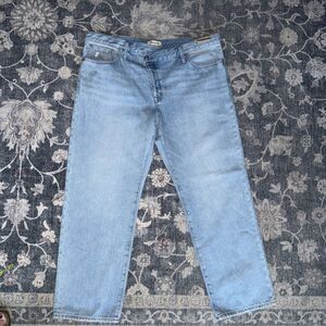 Madewell Low-Slung Light Wash Blue Jeans Size 33W Straight Leg Button Fly NWT